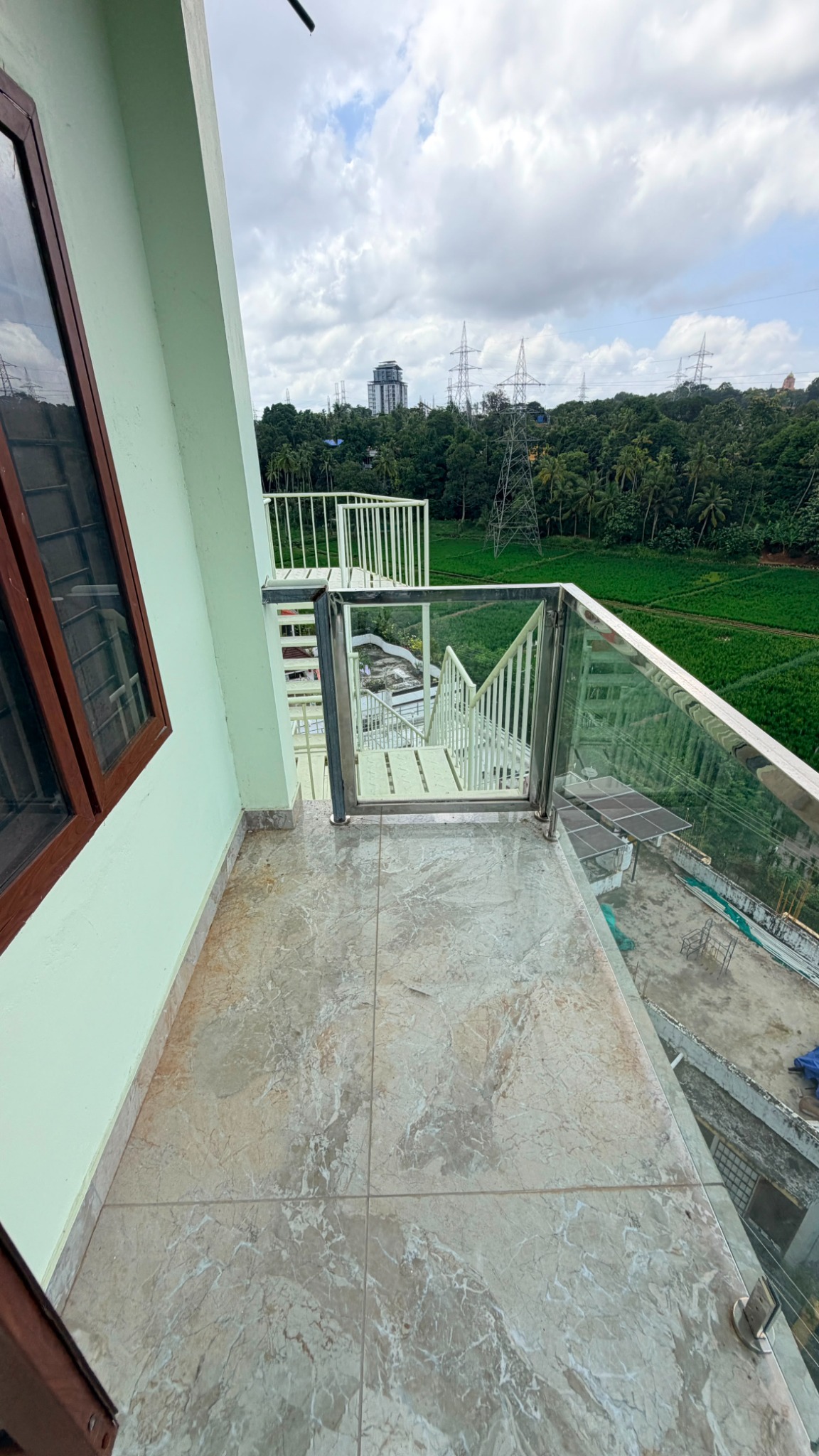 3-bedroom apartment balcony