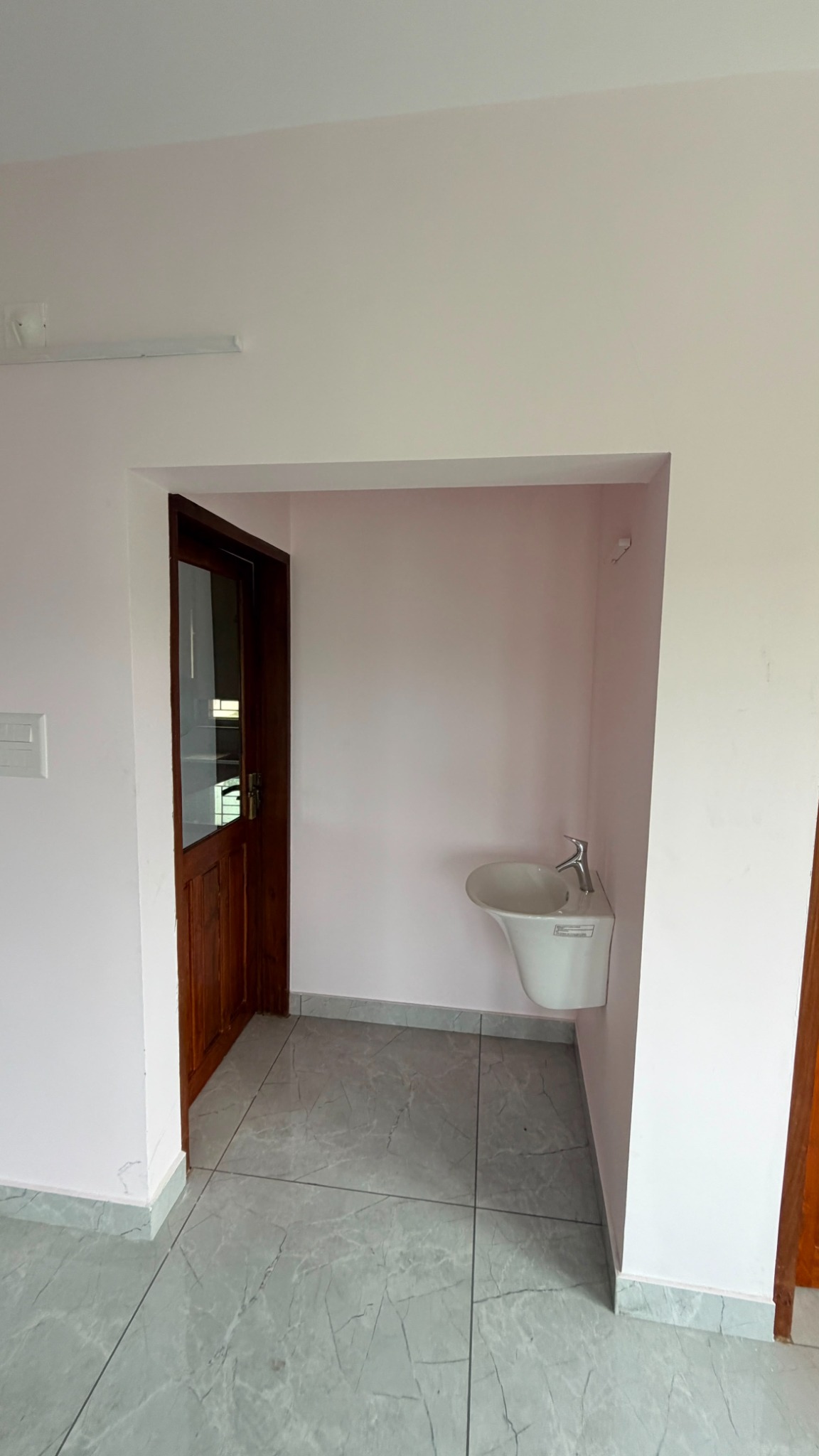 3-bedroom apartment wash area